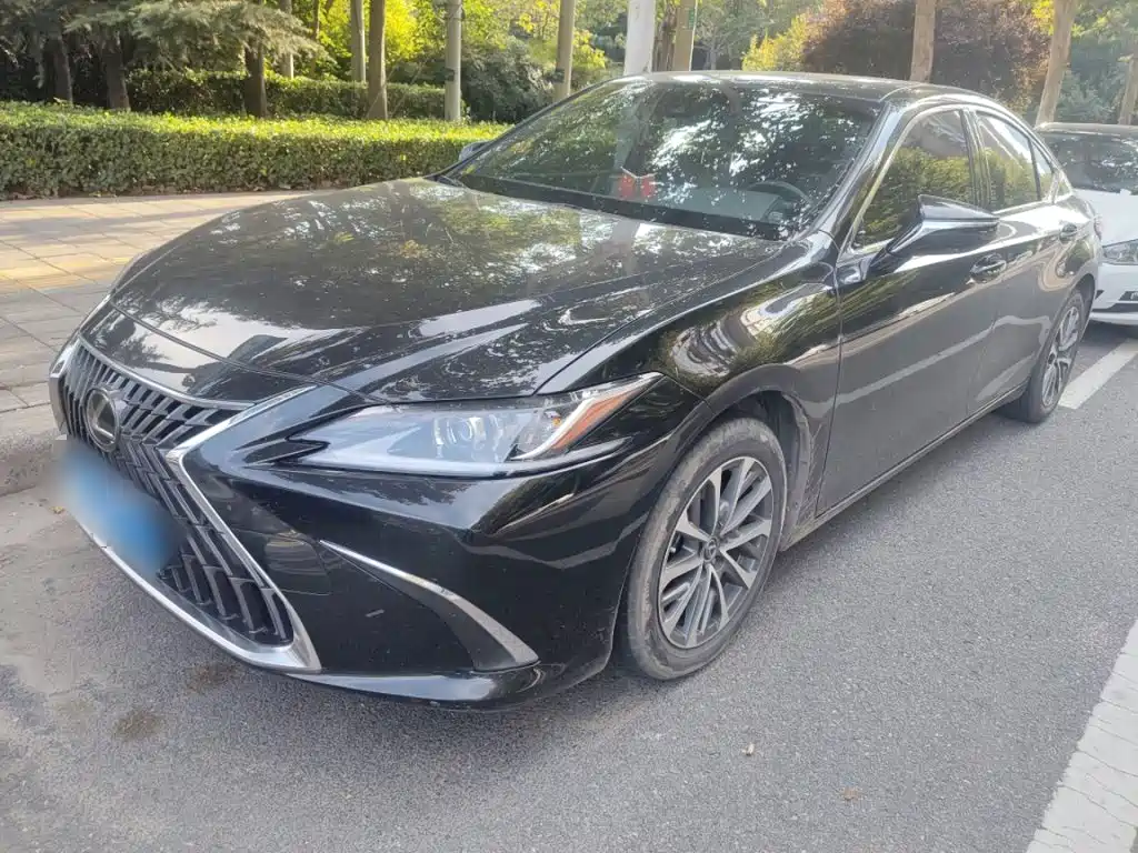 Lexus ES — миниатюра 2