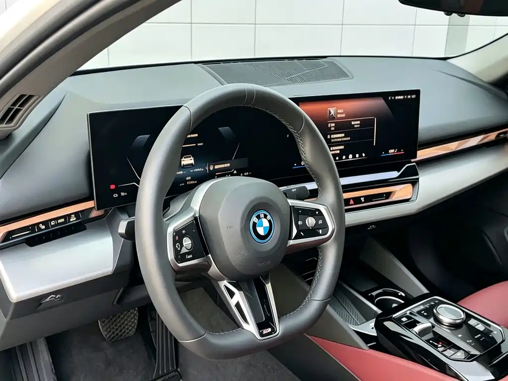 BMW i5 — миниатюра 6