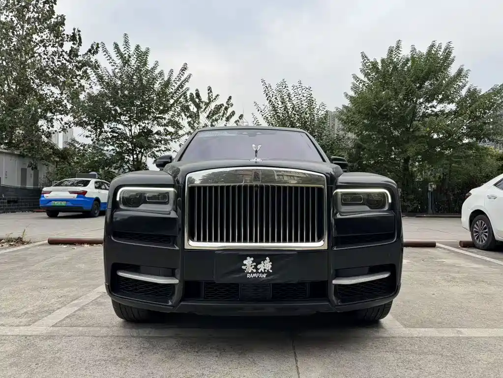 Rolls-Royce Cullinan — миниатюра 3