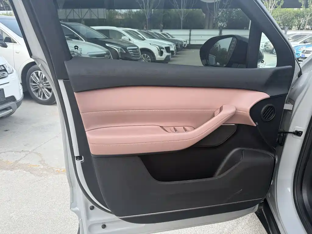 NIO EC6 2024 75kWh