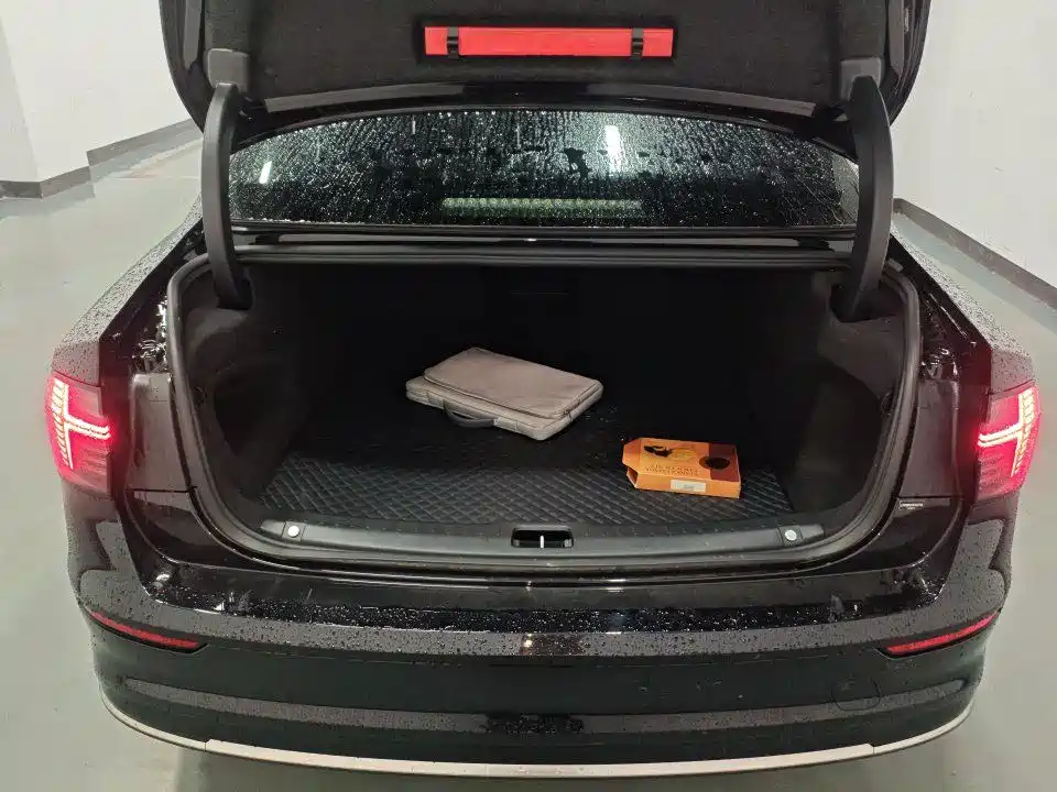 Volvo S90 — миниатюра 8