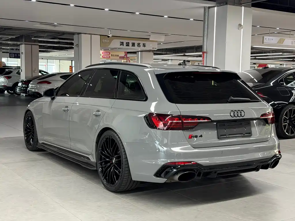 Audi RS 4 — миниатюра 4
