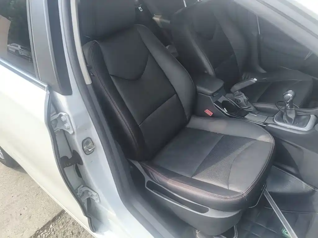 Citroen C4L — миниатюра 25