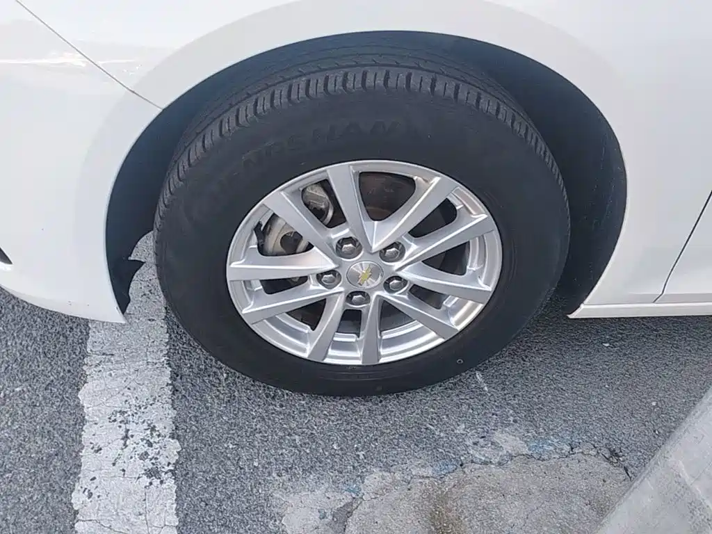 Chevrolet Malibu — миниатюра 23