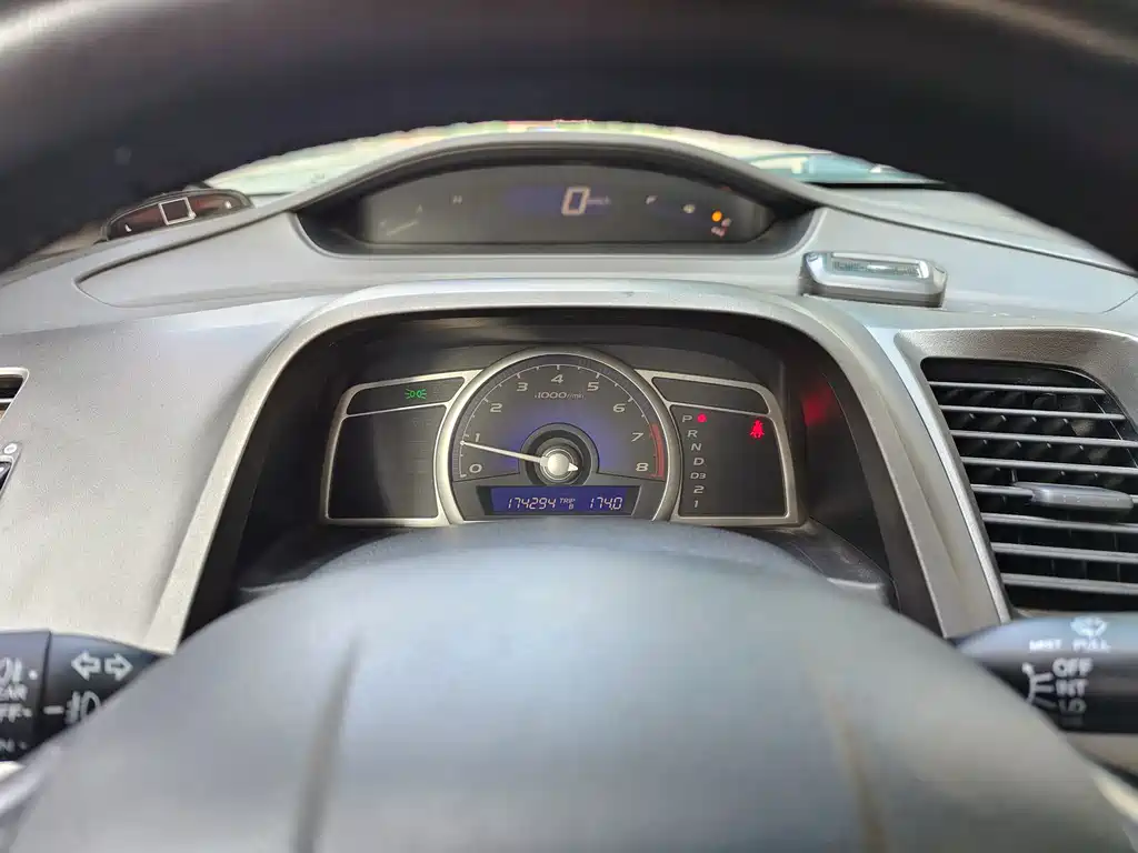 Honda Civic — миниатюра 14