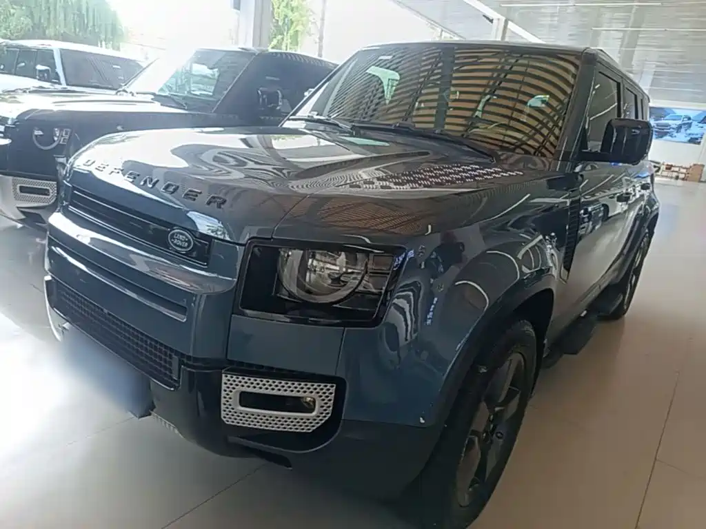 Land Rover Defender — миниатюра 2