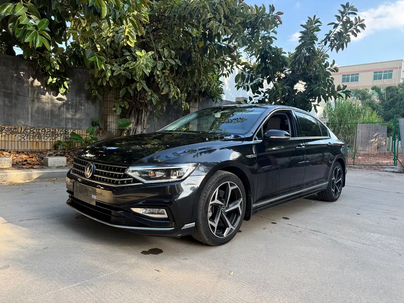 迈腾 2023款 200万辆纪念版 330TSI DSG豪华型 2023