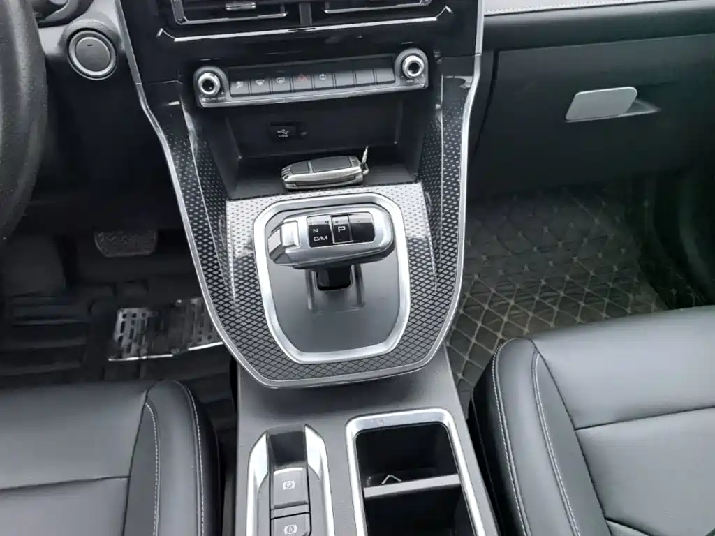 Haval M6 — миниатюра 14