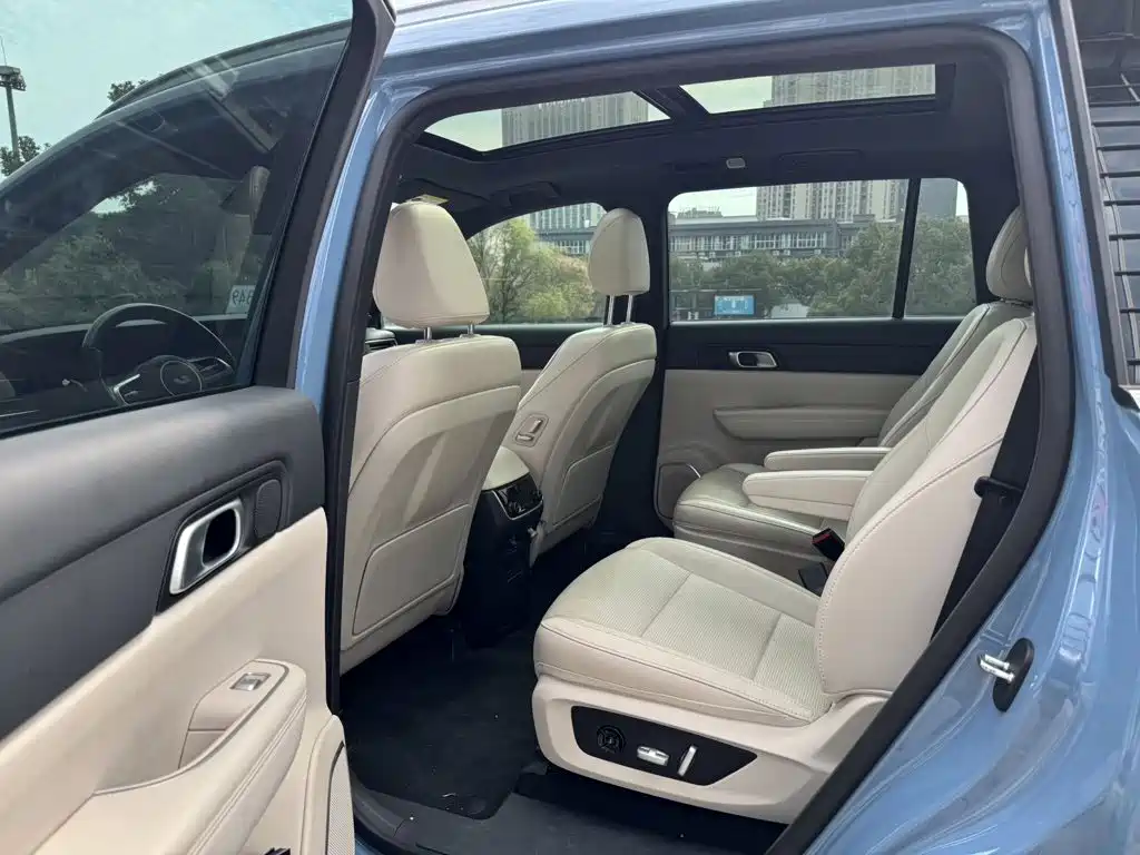 Li Auto Li ONE — миниатюра 8