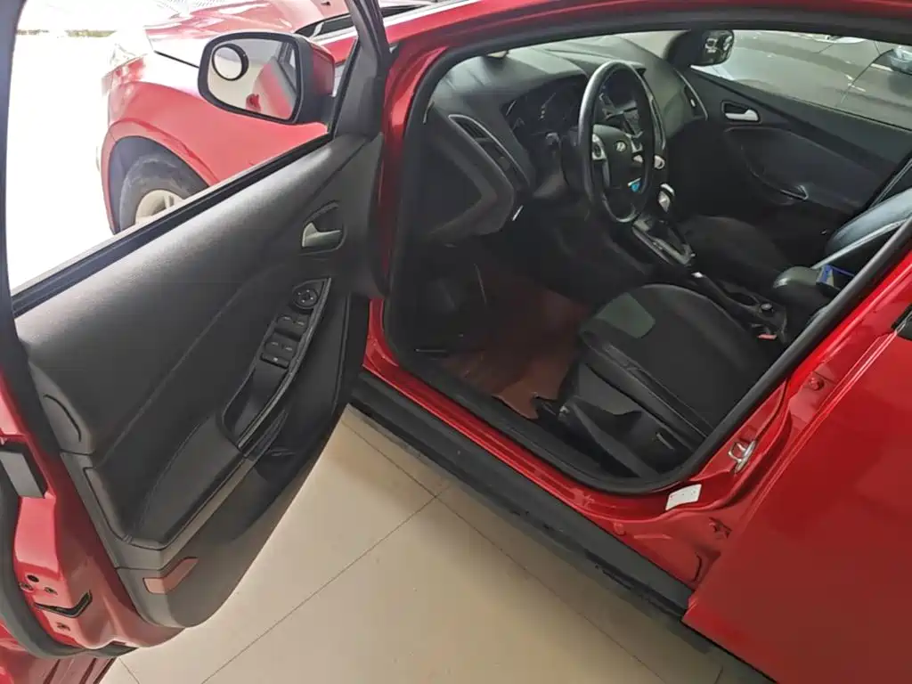 Ford Focus — миниатюра 16