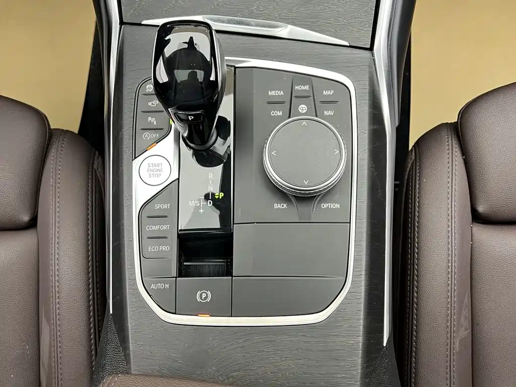 BMW 3 Series — миниатюра 24