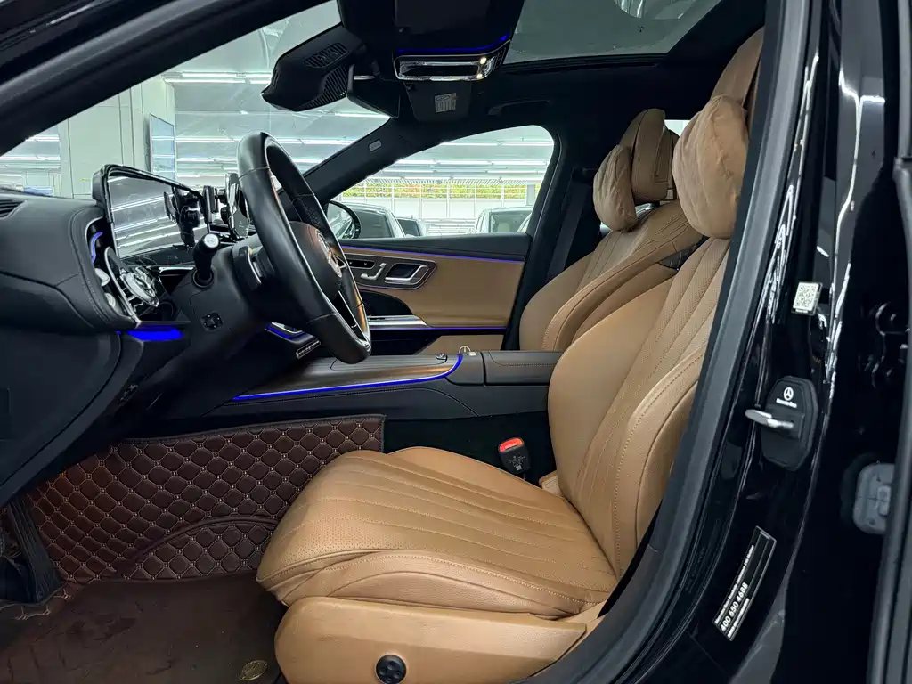 Mercedes-Benz E-Class — миниатюра 8