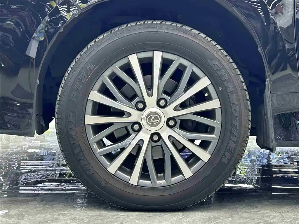 LEXUS  LX