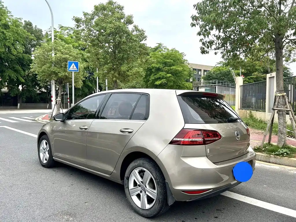 Volkswagen Golf — миниатюра 9
