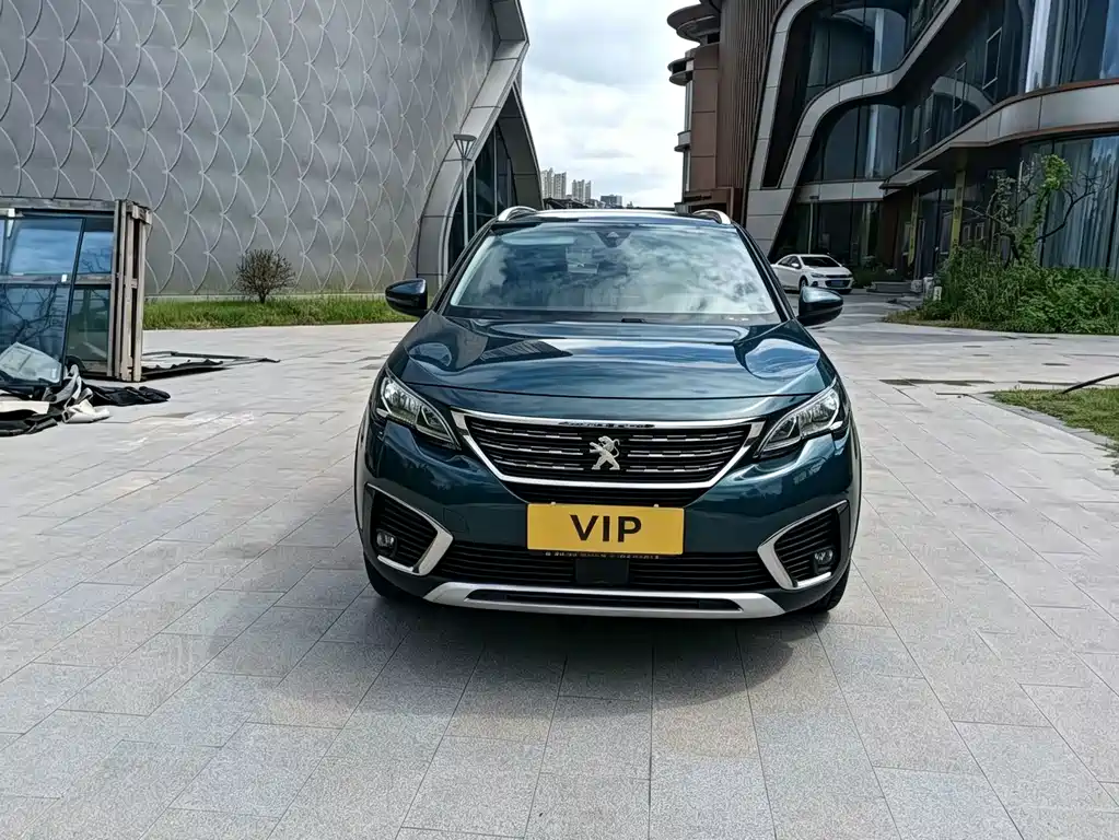 Peugeot 5008 — миниатюра 2