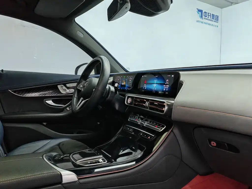 Mercedes-Benz EQC — миниатюра 15