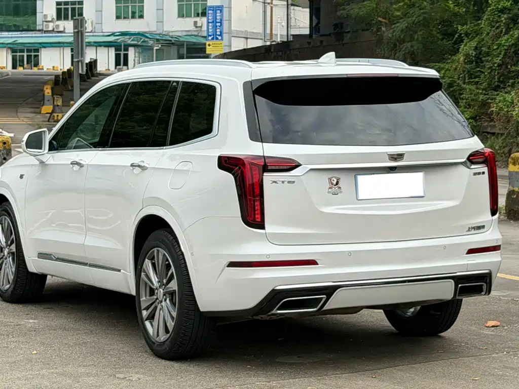Cadillac XT6 — миниатюра 3