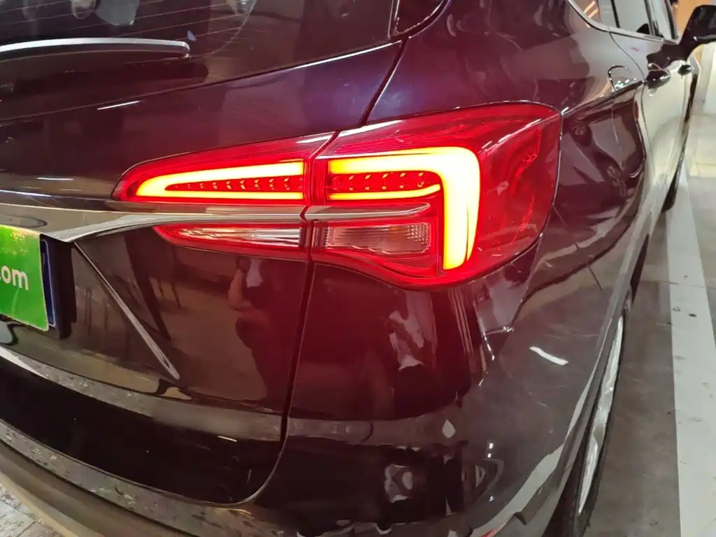 Buick Envision Plus — миниатюра 8