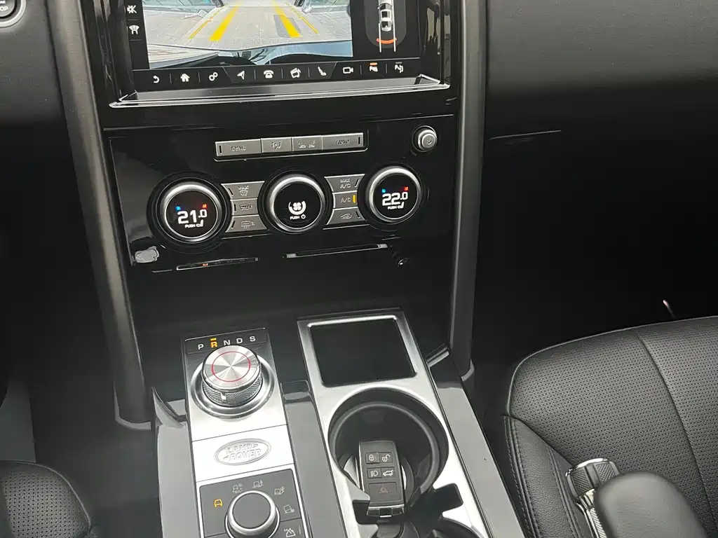Land Rover Discovery 2020 3.0 SC V6 30