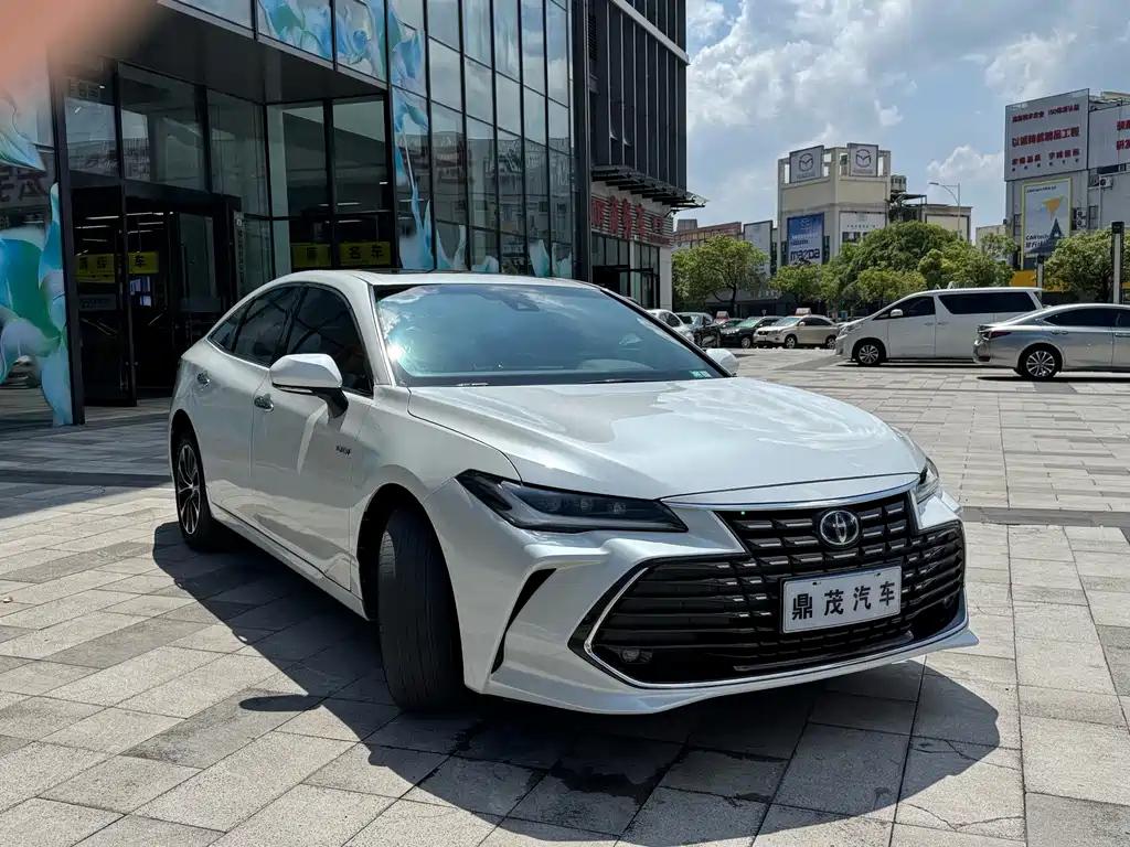 Toyota Avalon — миниатюра 6