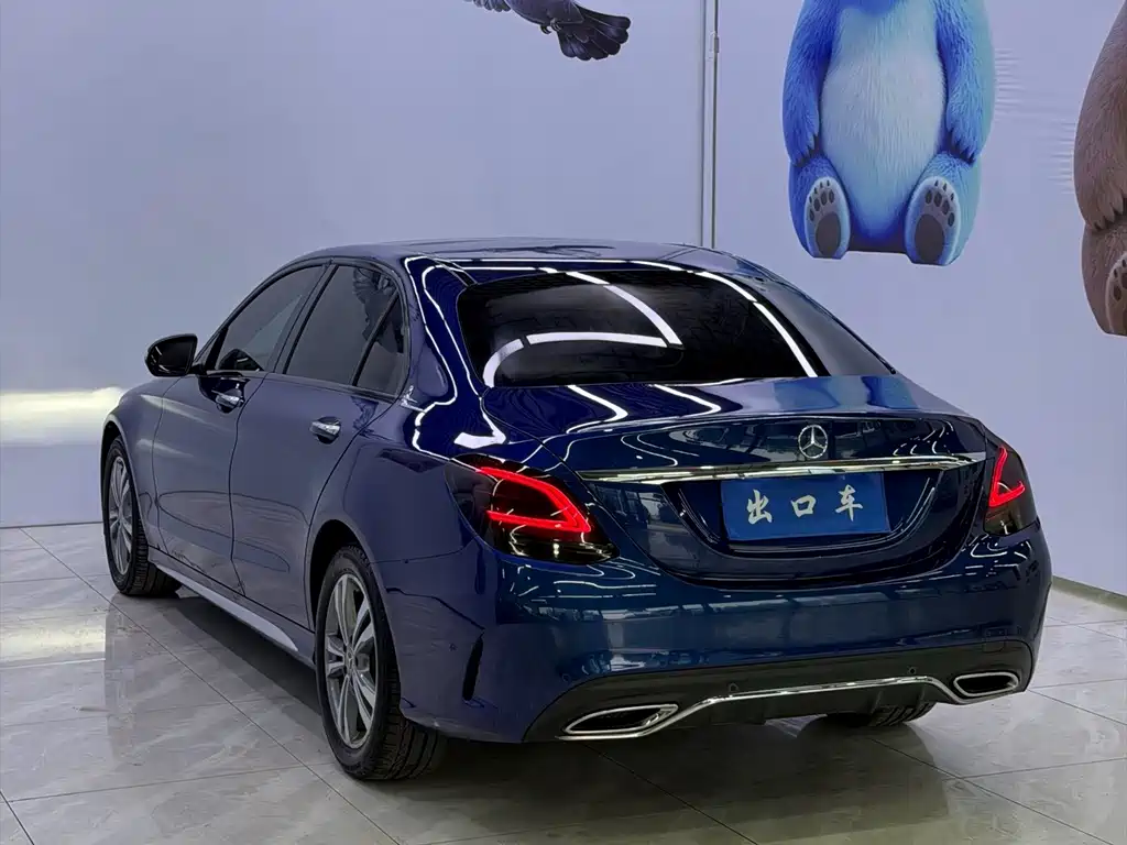 Mercedes-Benz C-Class — миниатюра 6