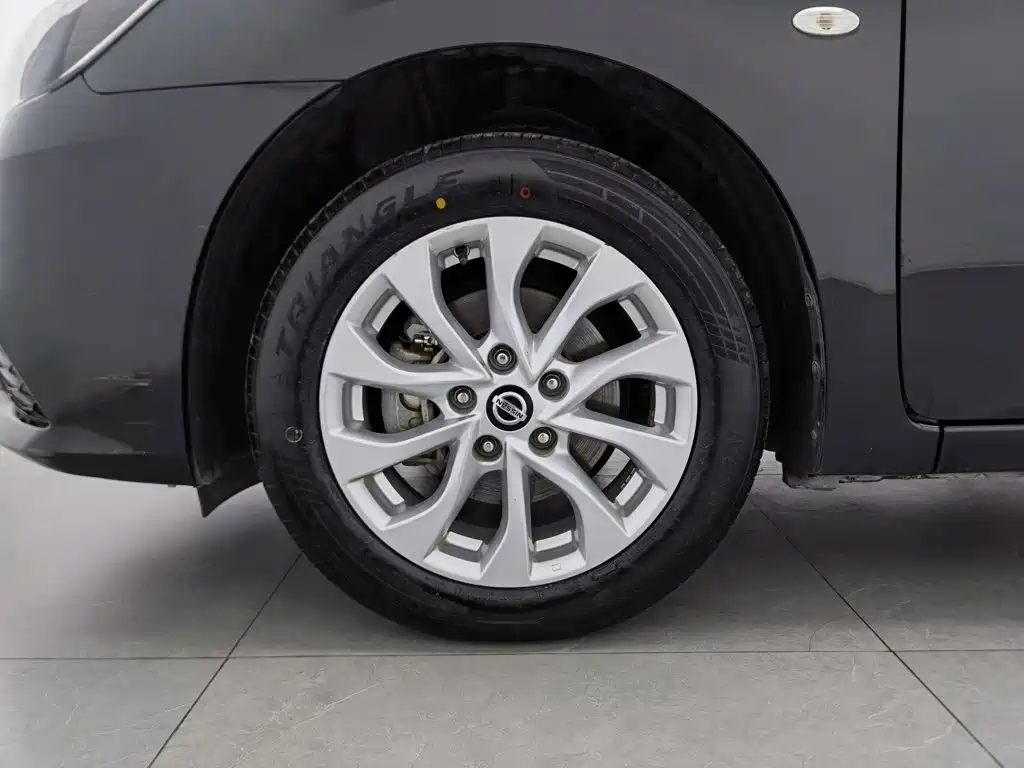 Nissan Sylphy — миниатюра 17