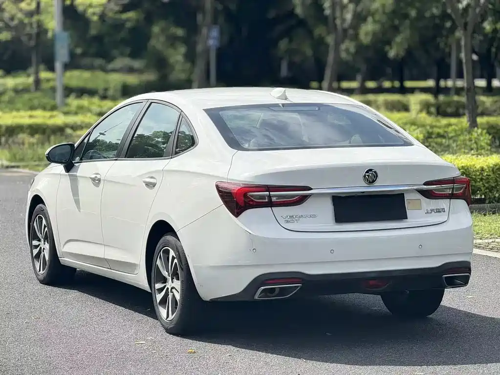 Buick Verano — миниатюра 7