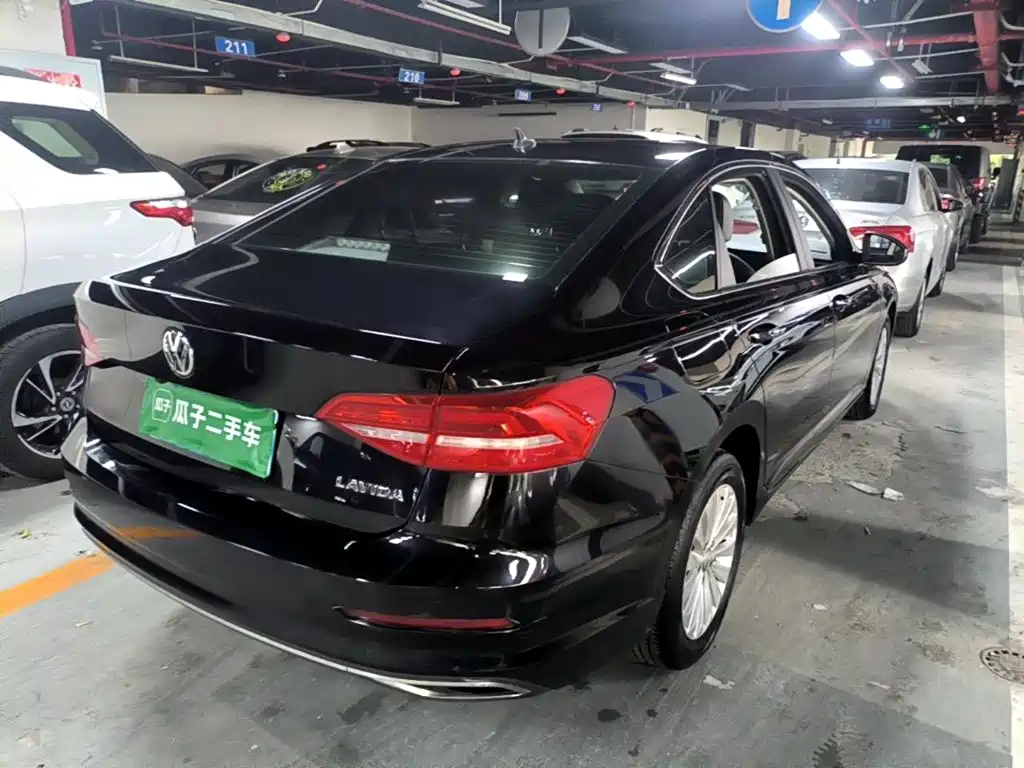 Volkswagen Lavida — миниатюра 7