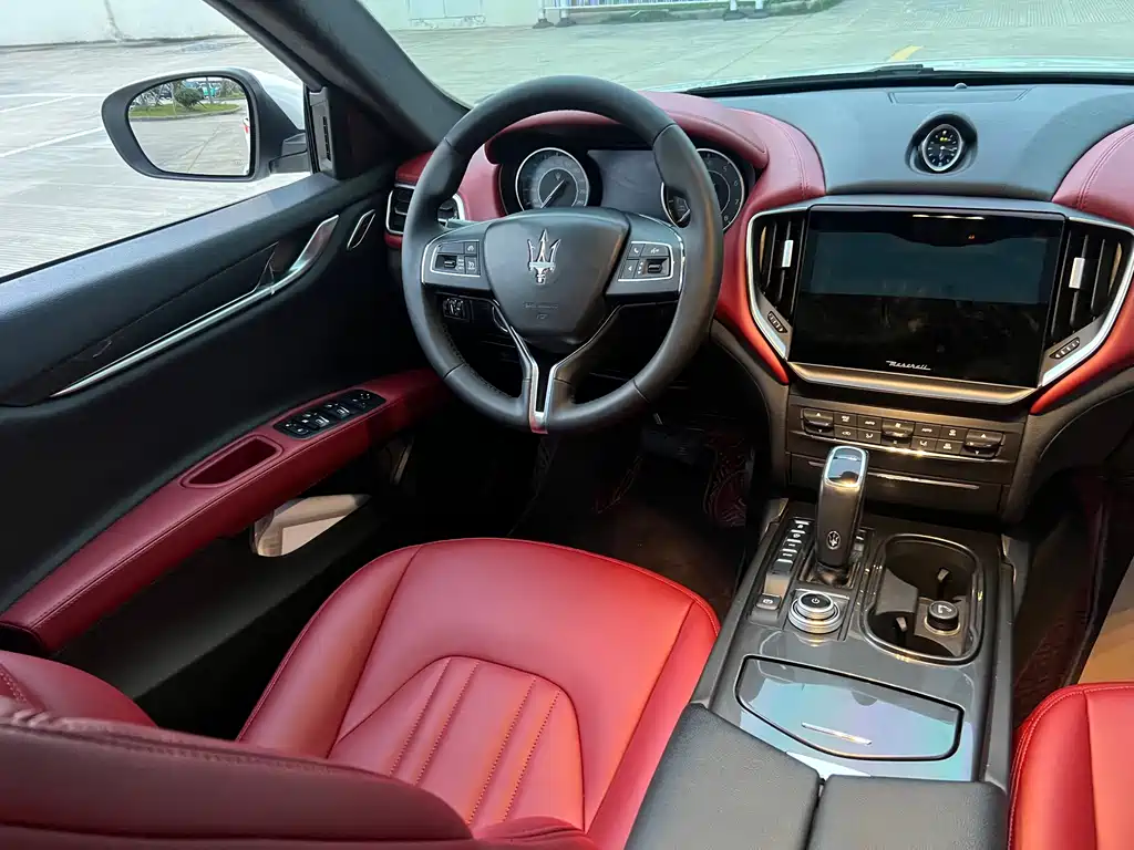Maserati Ghibli — миниатюра 13