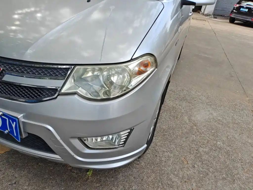Wuling Hongguang — миниатюра 24