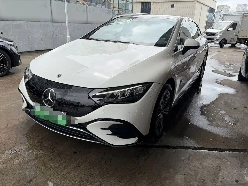 Mercedes-Benz EQE