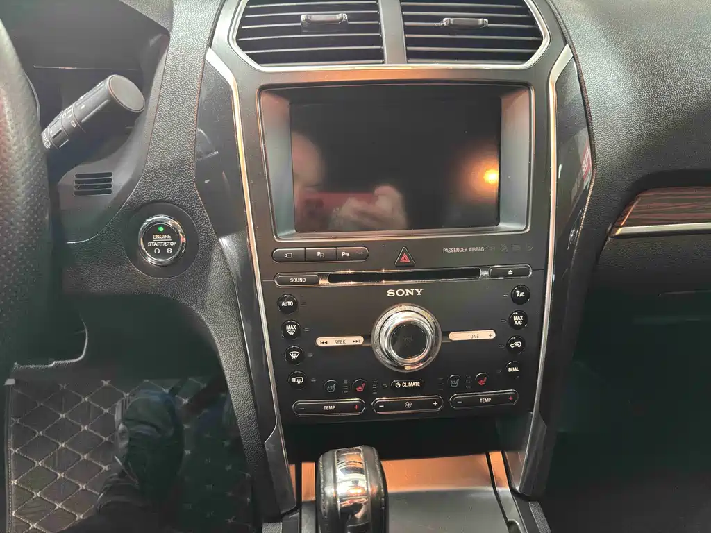 Ford Explorer (Import) — миниатюра 14