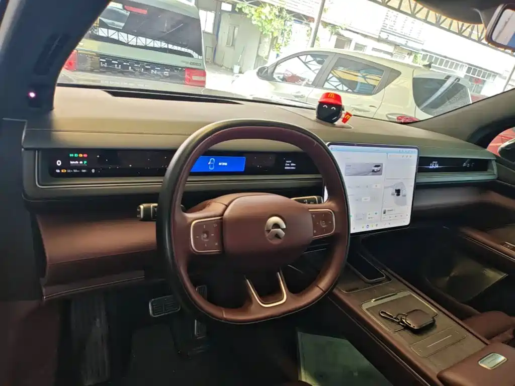 NIO ES8 — миниатюра 10