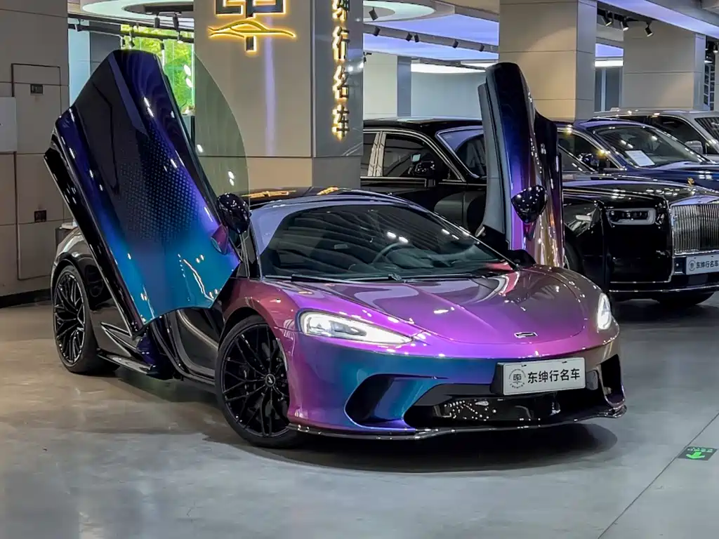 McLaren GT — миниатюра 5
