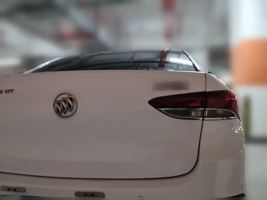Buick Excelle — миниатюра 3