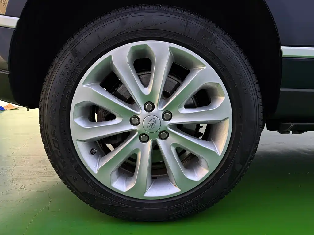 Land Rover Range Rover — миниатюра 40