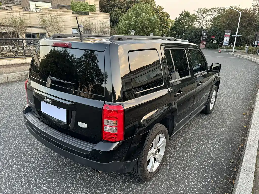 Jeep Patriot — миниатюра 6