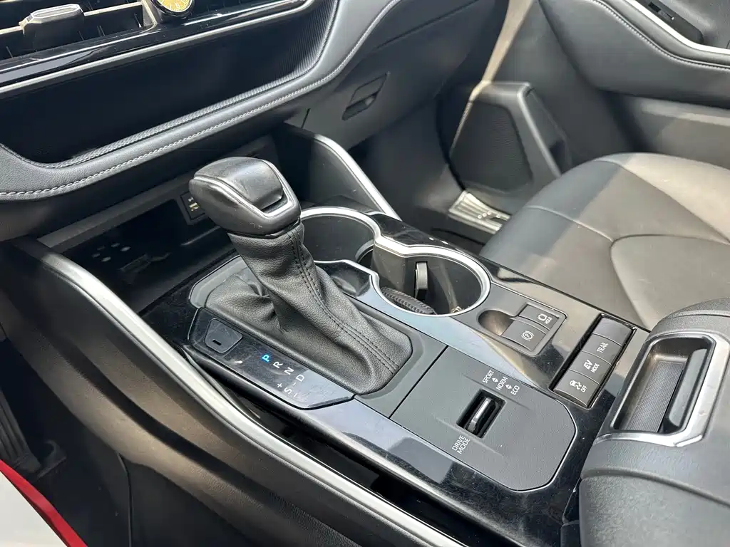 Toyota Highlander — миниатюра 12