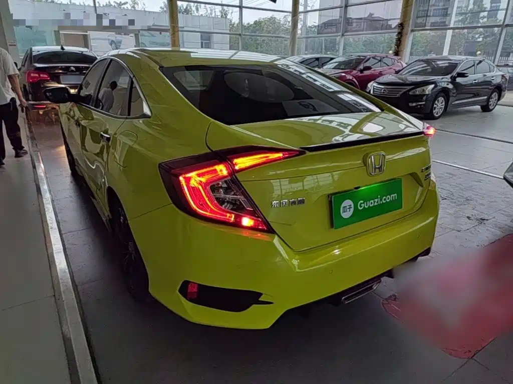 Honda Civic — миниатюра 5