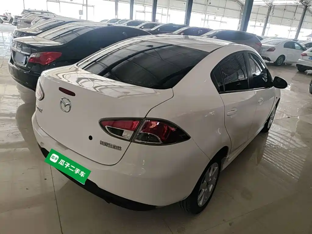 Mazda 2 — миниатюра 7