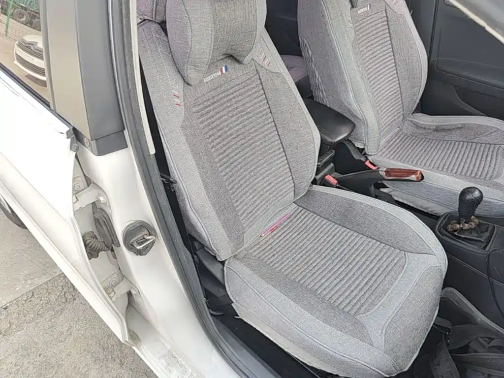 Volkswagen Jetta — миниатюра 25