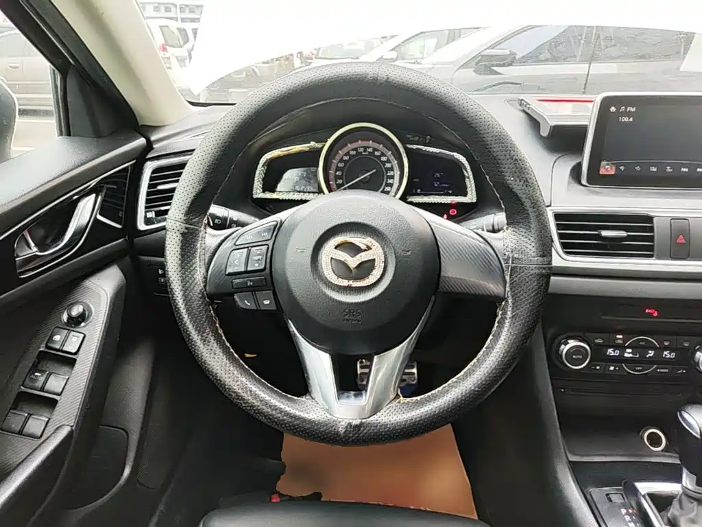 Mazda 3 Axela — миниатюра 11
