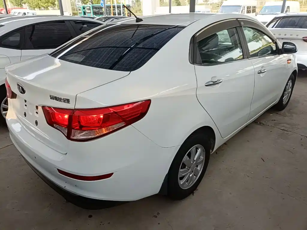 Kia K2 — миниатюра 7