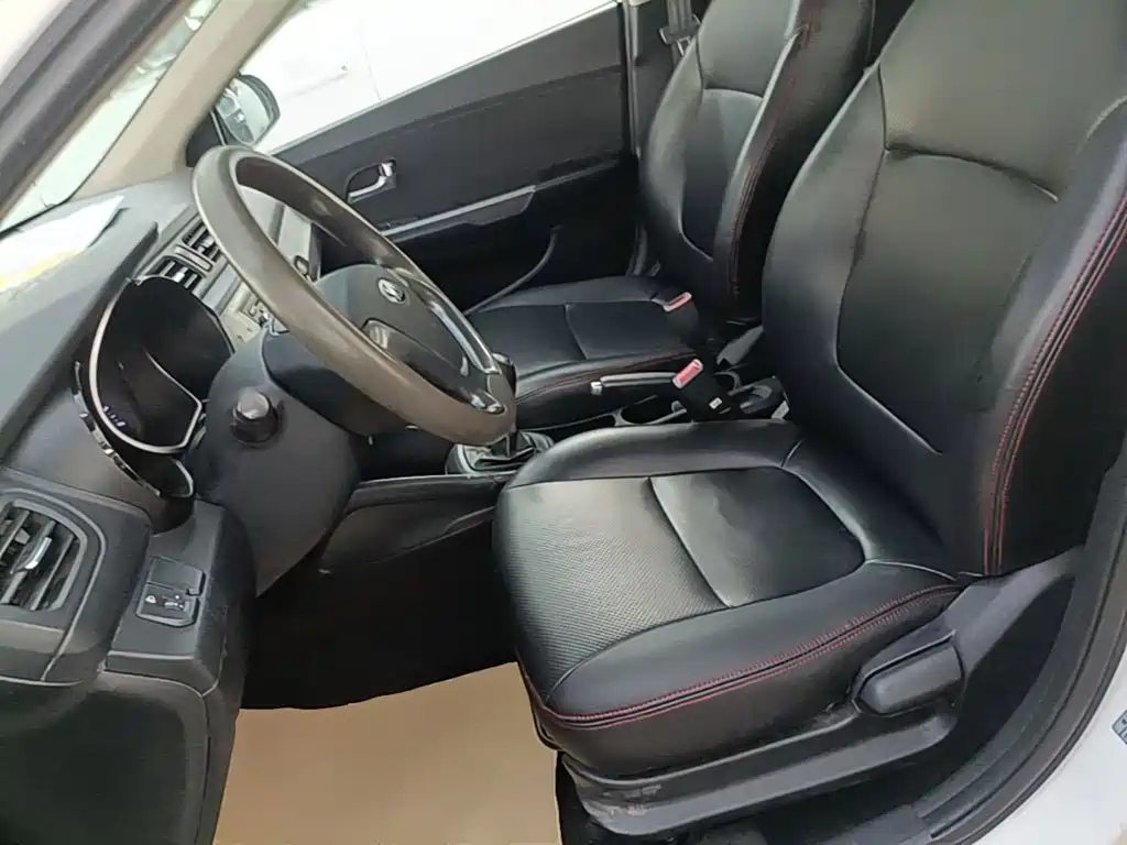 Kia K2 — миниатюра 15