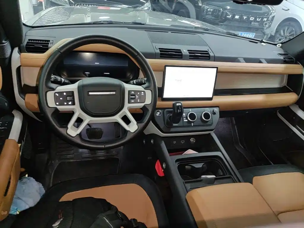 Land Rover Defender — миниатюра 10