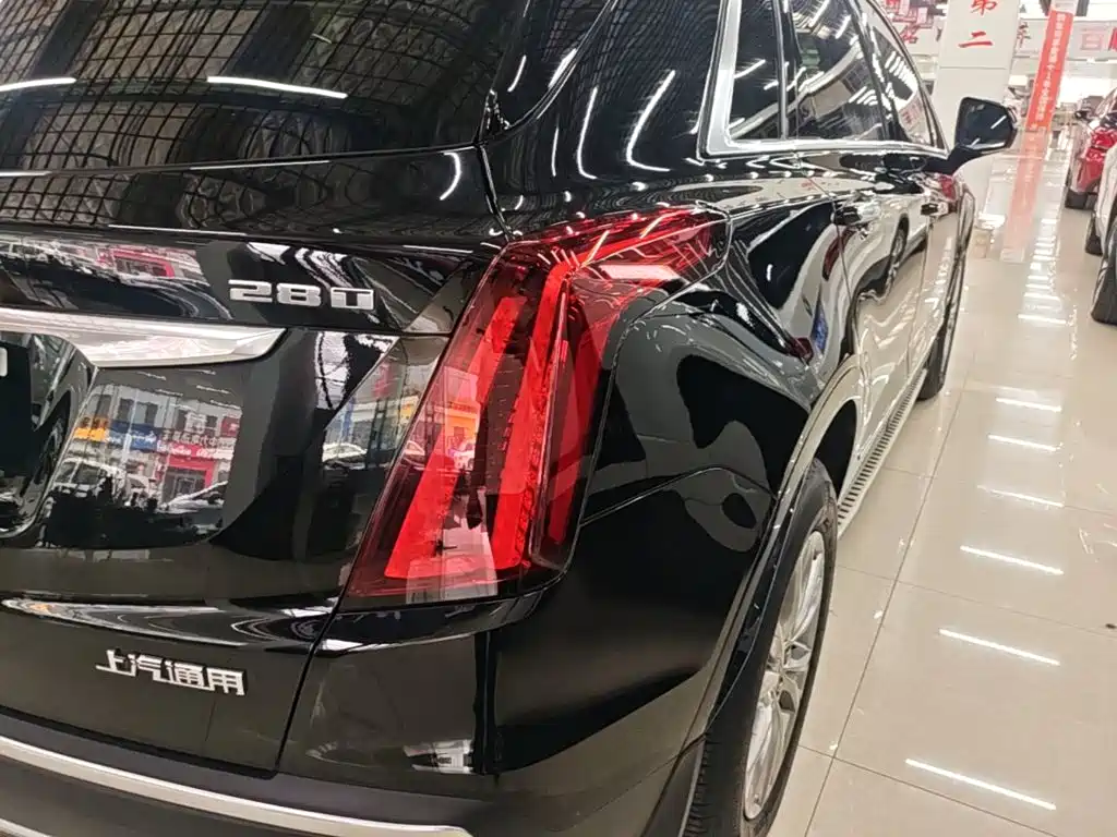 Cadillac XT5 — миниатюра 8