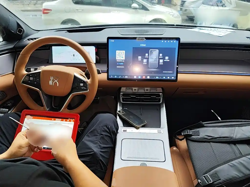 BYD Han L — миниатюра 10