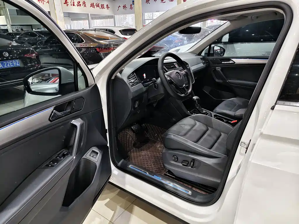 Volkswagen 途观L插电混动 — миниатюра 4