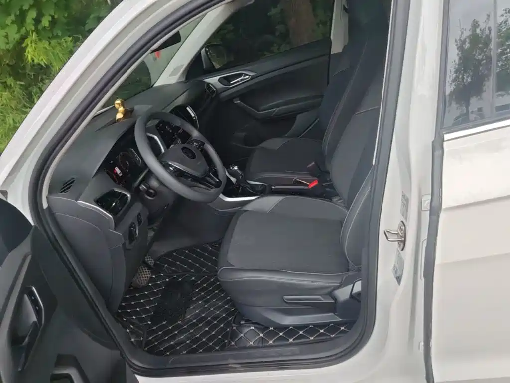 Volkswagen T-Cross — миниатюра 15