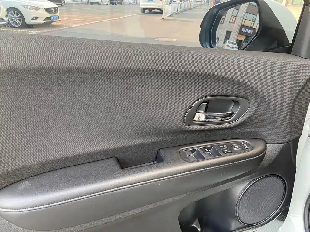 Honda Vezel — миниатюра 15